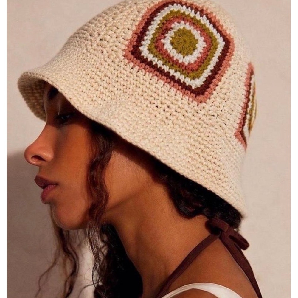 Free People Crochet Granny Square Bucket Hat Ivory Cotton NWT HZFW3048